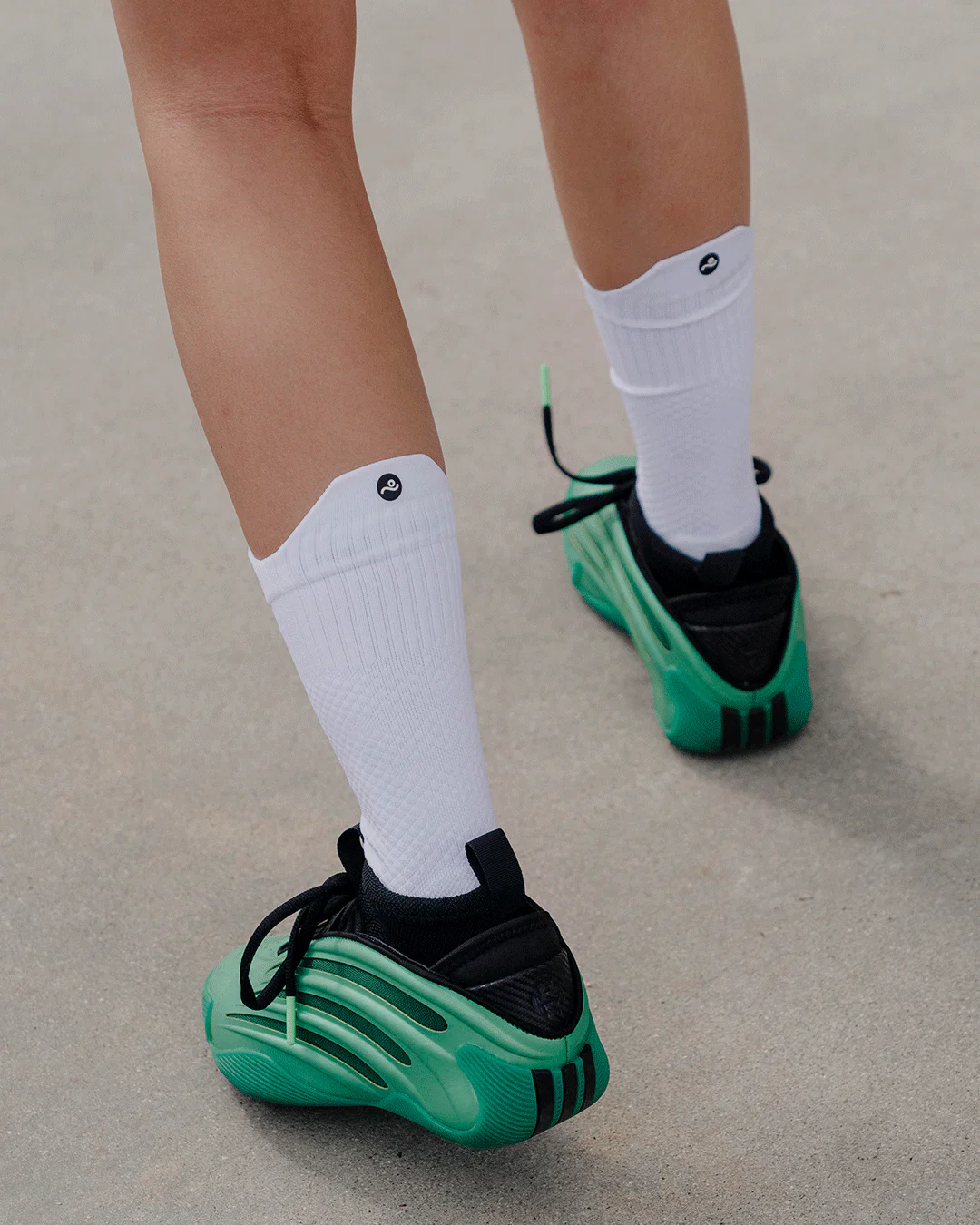 Move Compression Crew Lock Socks - Image 7